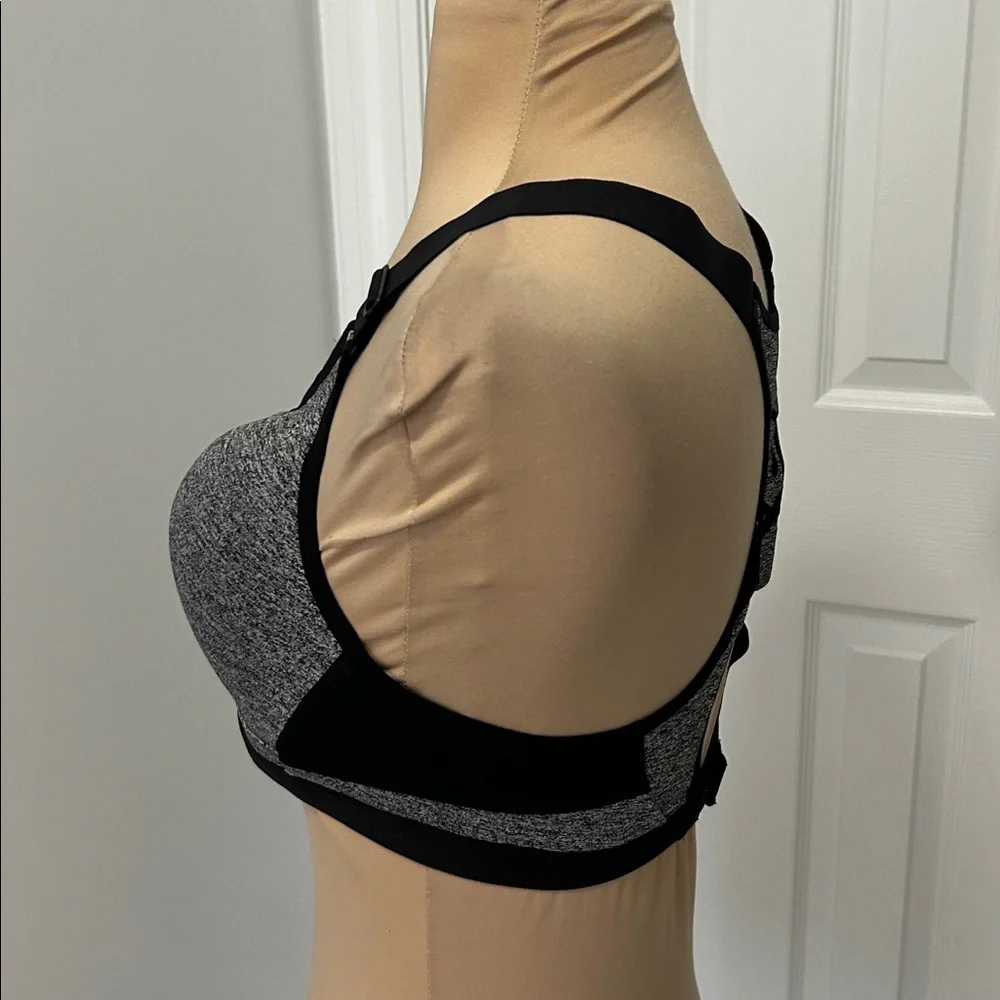 Victorias Secret back hook